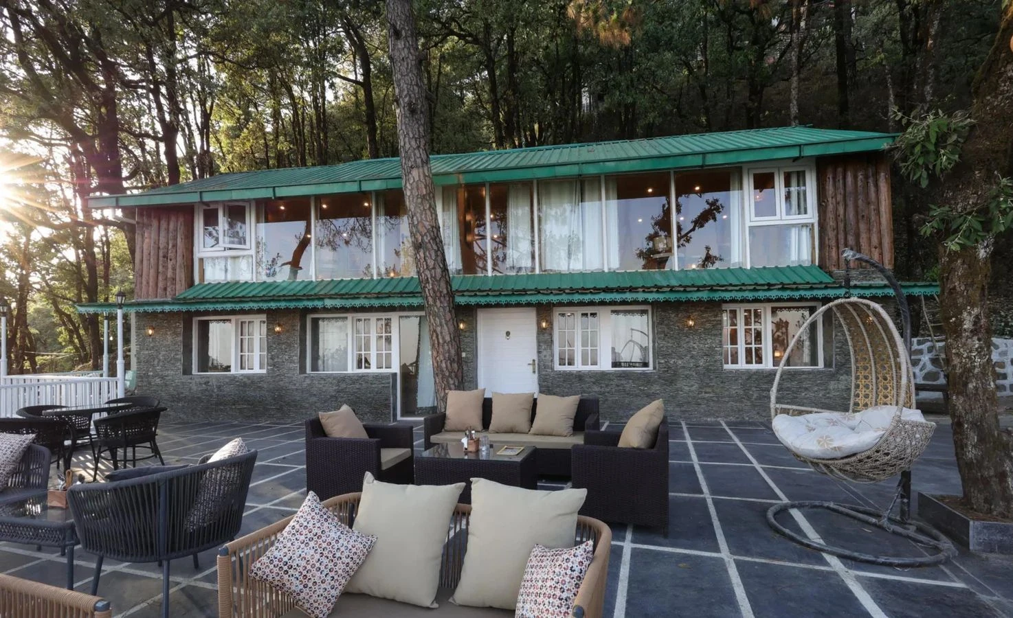 Hunters Lodge photo 1