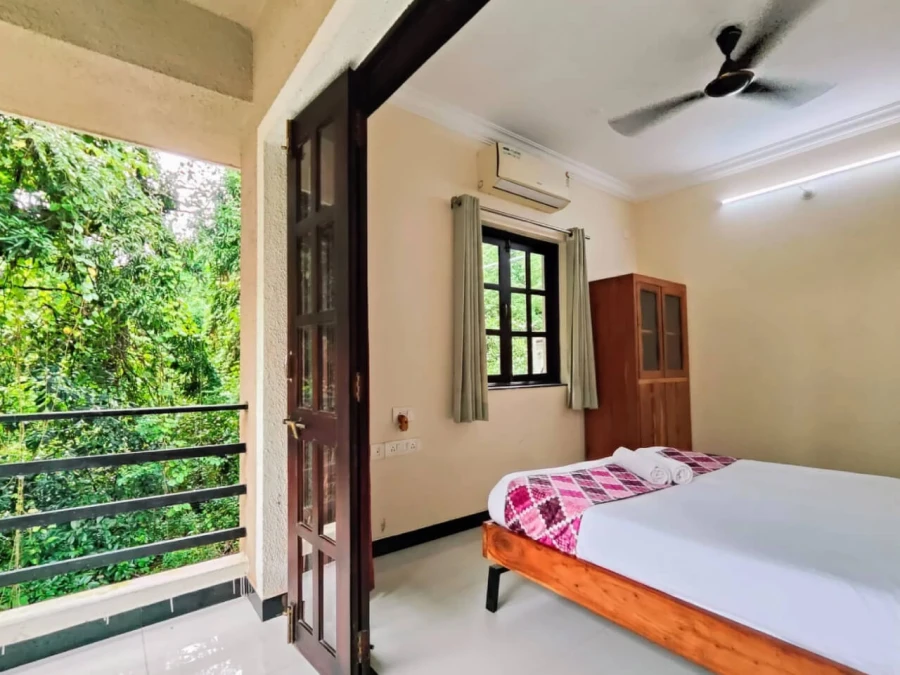 Woodside Retreat